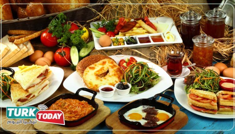 المطبخ التركي بالعربي و 22 من أشهى الوجبات والأطباق فيه